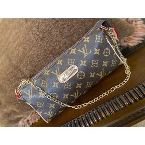 Chain shoulder strap logo shoulder bag